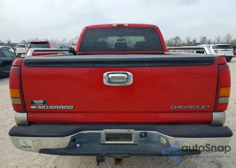 2000 Chevrolet Silverado C1500 из США, поврежденный, VIN 2GCEC19T3Y1278200